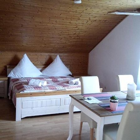 Studio Apartment Bermatingen Екстер'єр фото