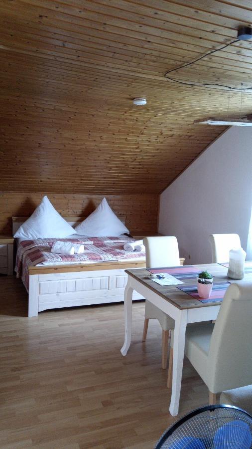 Studio Apartment Bermatingen Екстер'єр фото