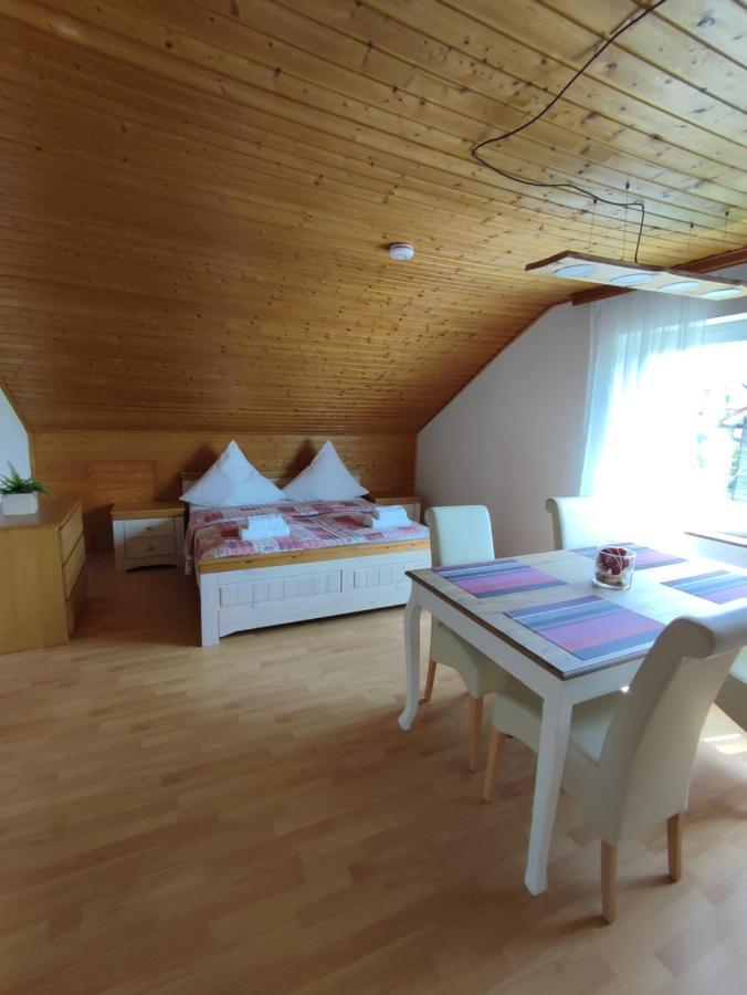 Studio Apartment Bermatingen Екстер'єр фото
